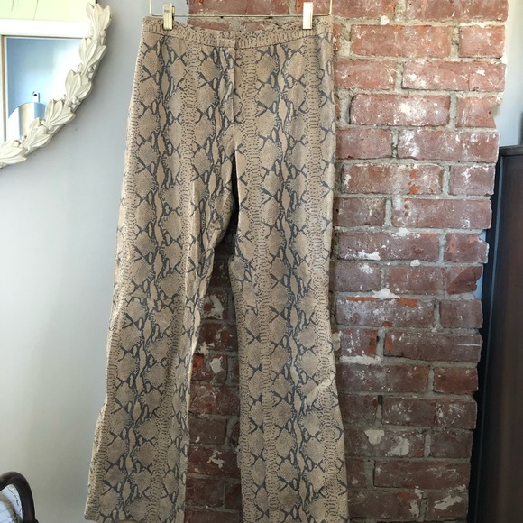 I.N.C. International Concepts …. Leather snake pants - Picture 3 of 14